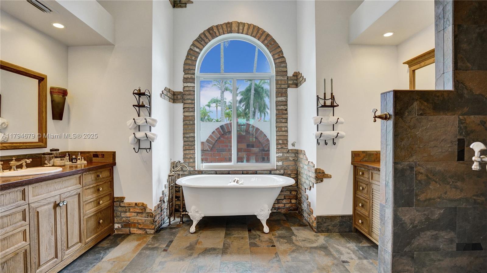2495 Eagle Watch Ln, Weston, Florida image 27