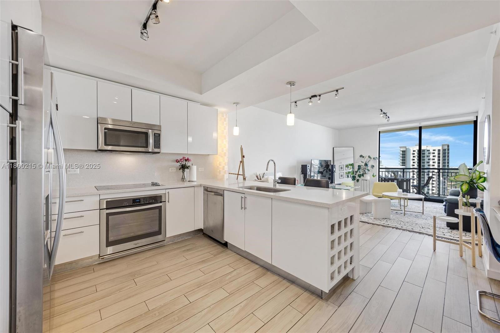 999 SW 1st Ave #2509, Miami FL 33130