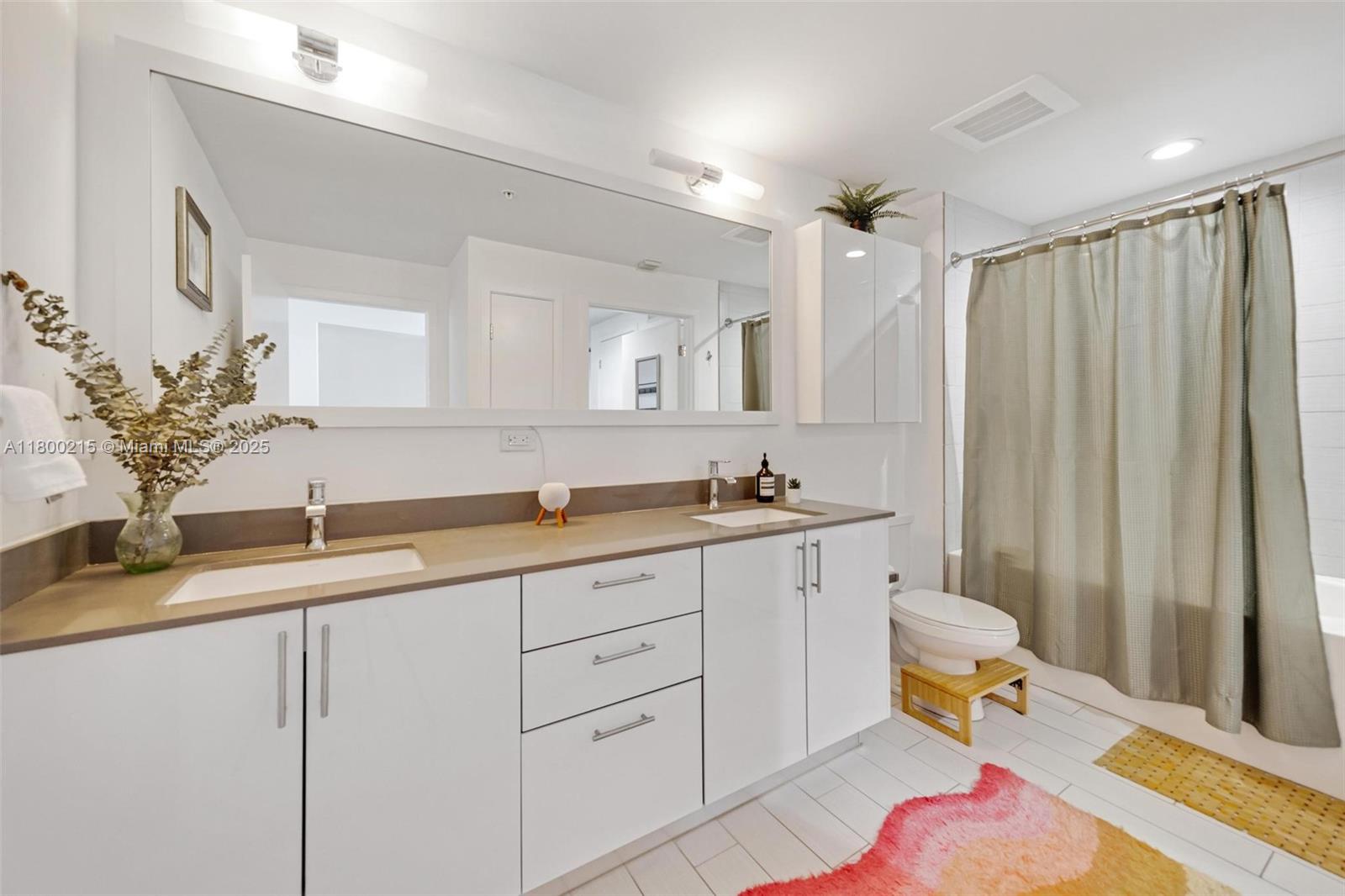 999 SW 1st Ave #2509, Miami FL 33130