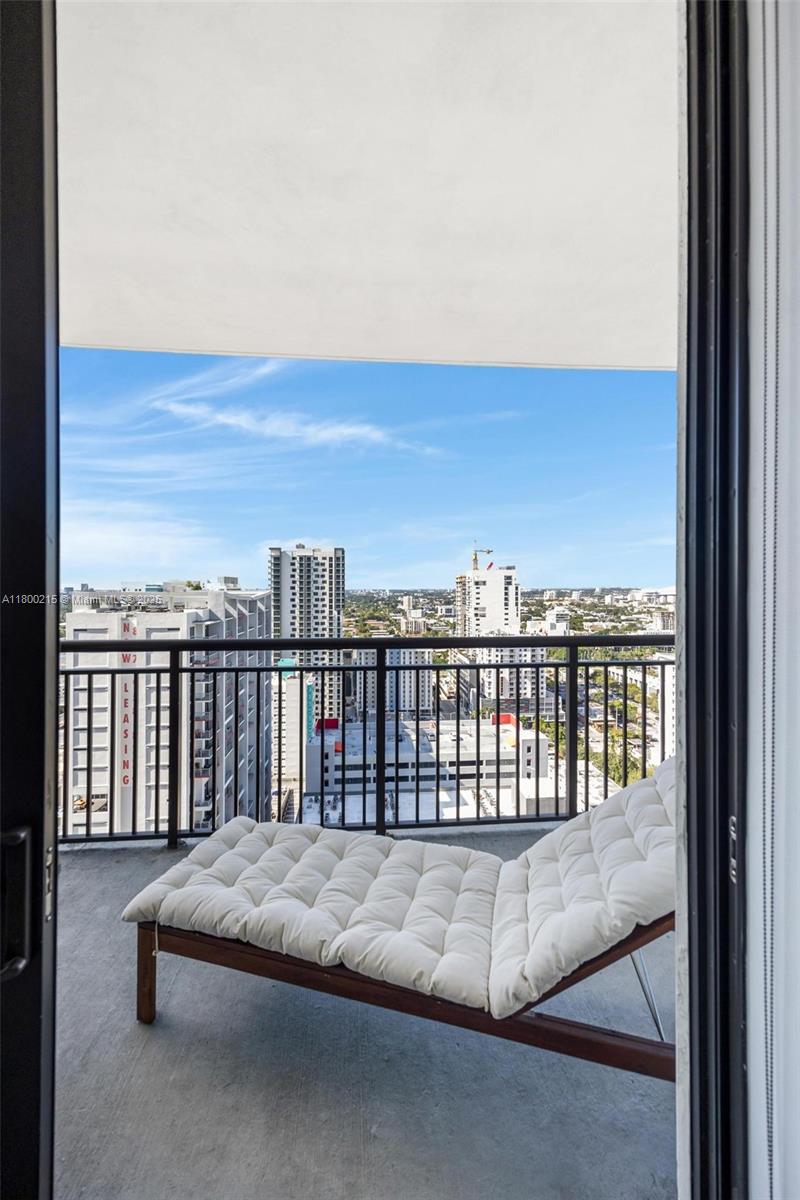 999 SW 1st Ave #2509, Miami FL 33130