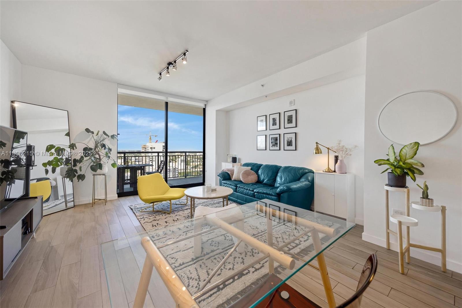 999 SW 1st Ave #2509, Miami FL 33130