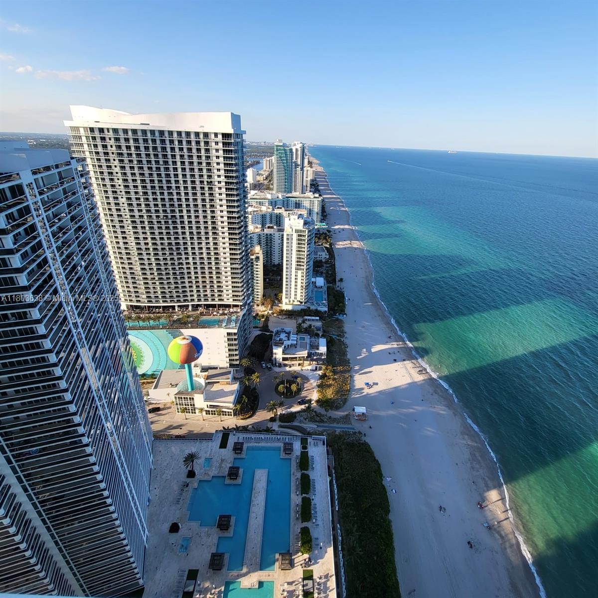 Condo for Rent in Hallandale Beach, FL