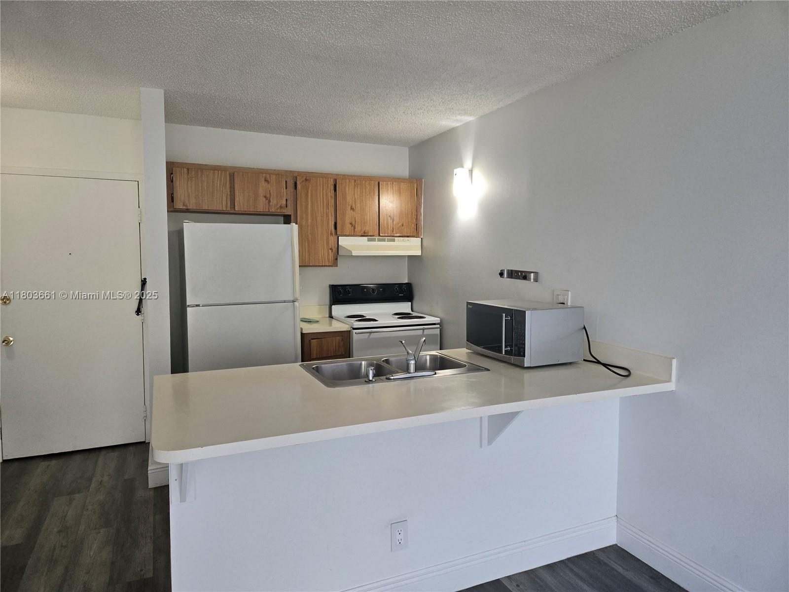 Property photo # 2