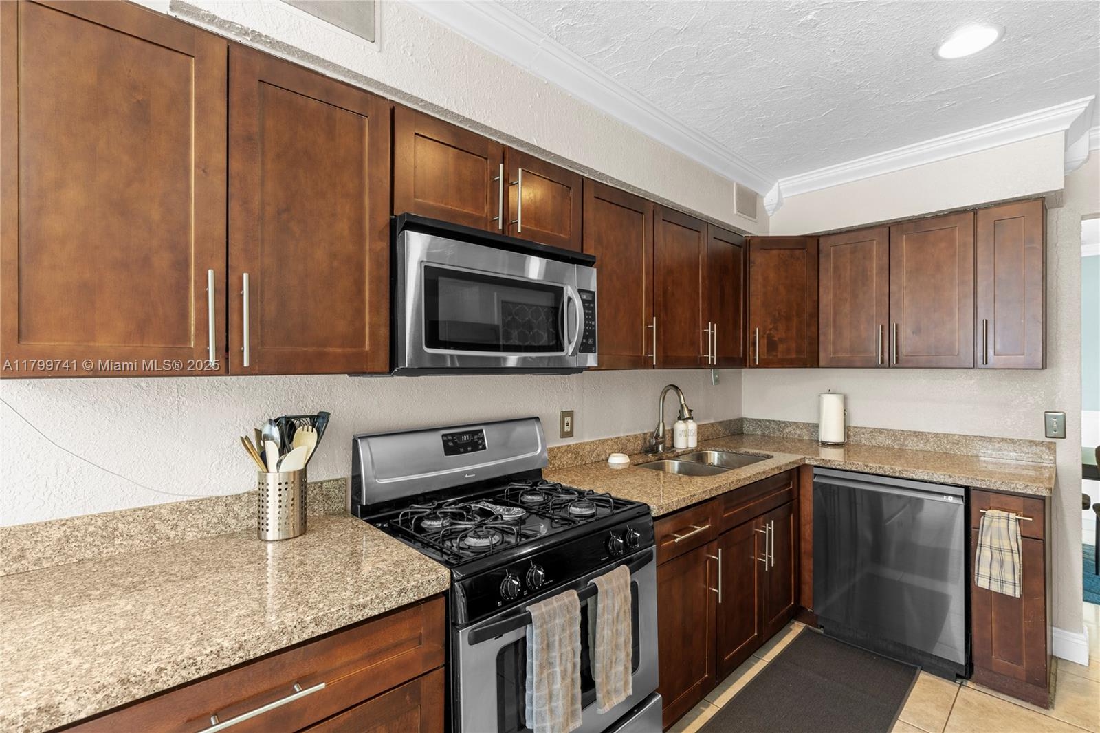 11400 NW 29th Mnr, Sunrise, Florida image 13