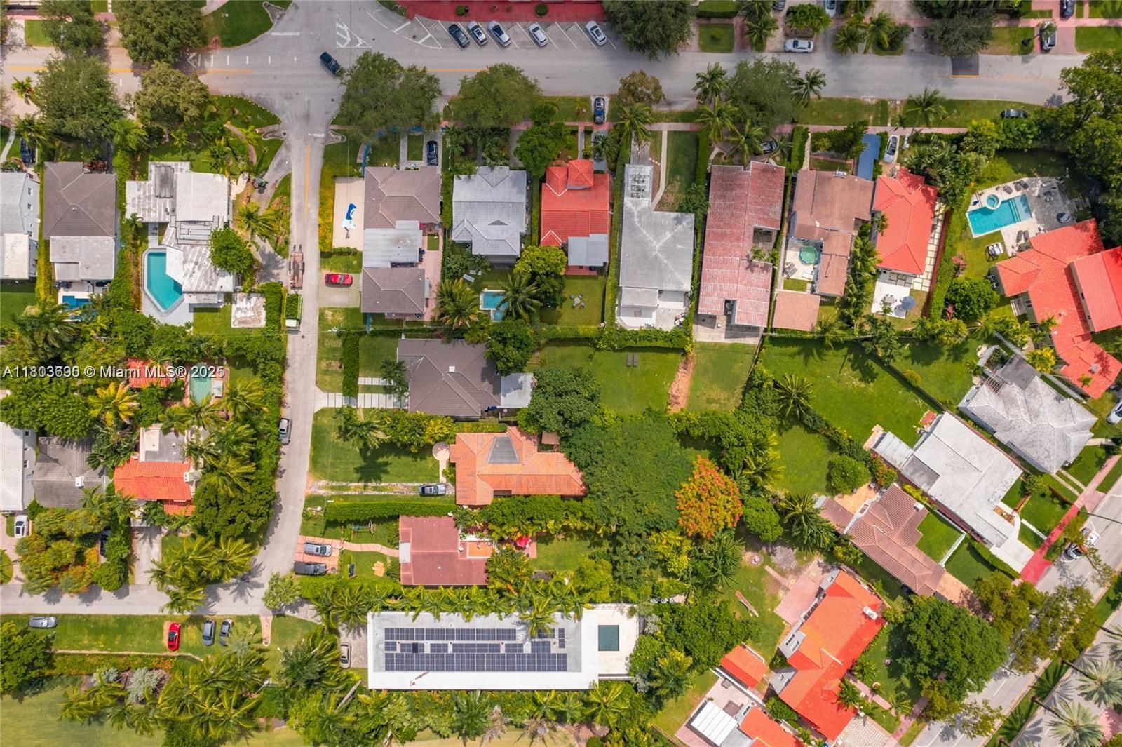 5120 Cherokee Ave, Miami Beach, Florida image 32