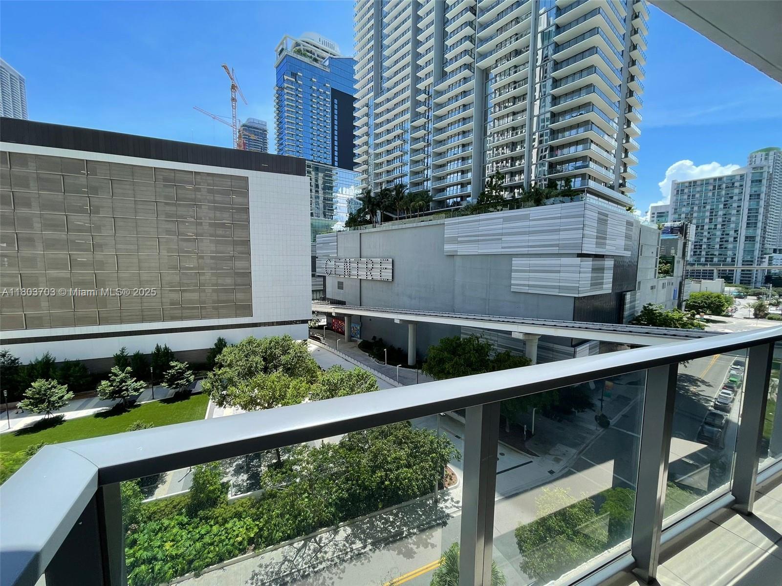 31 SE 6th St #907, Miami, Florida image 6