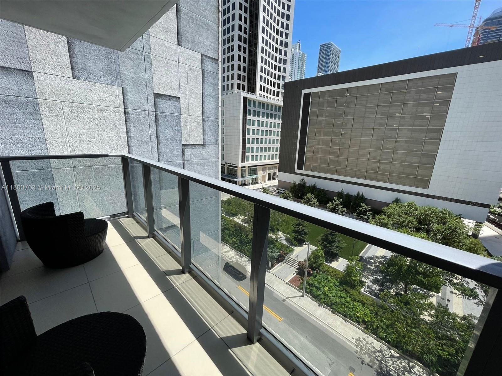 31 SE 6th St #907, Miami, Florida image 7