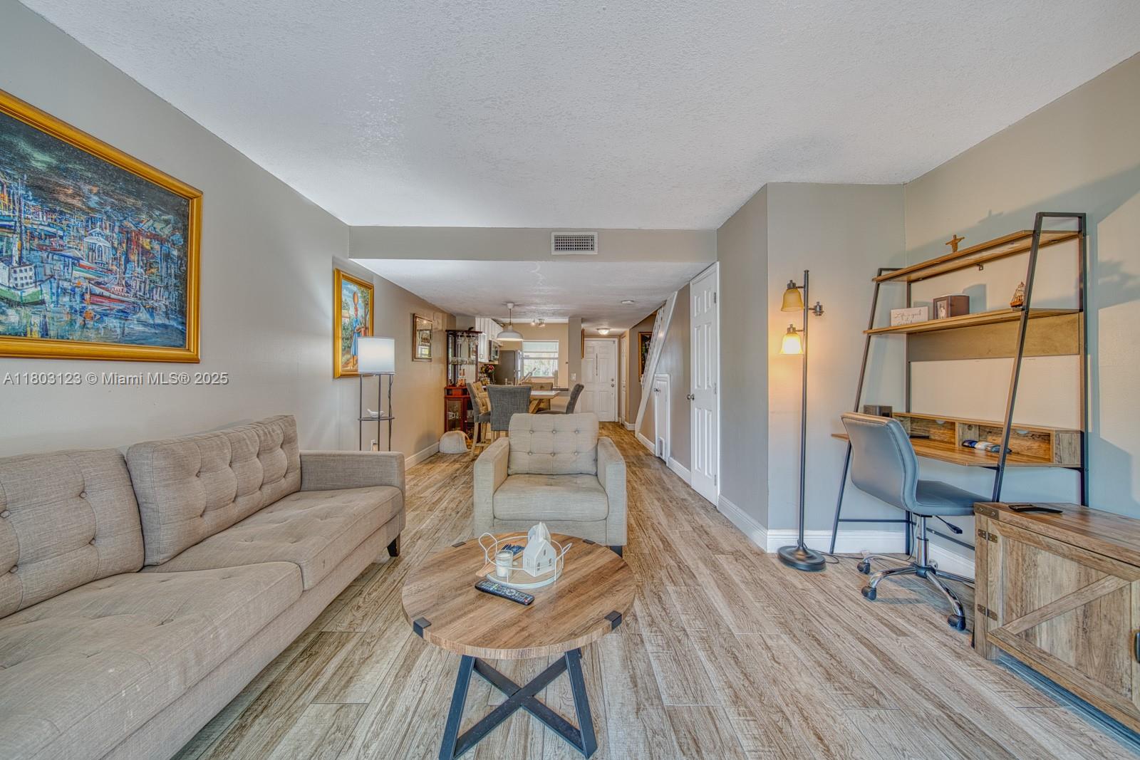 Residential, Miami, Florida image 2