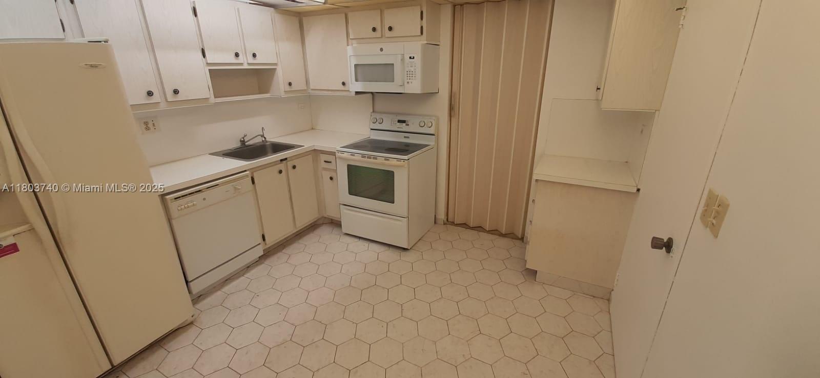 Listing Photo 16