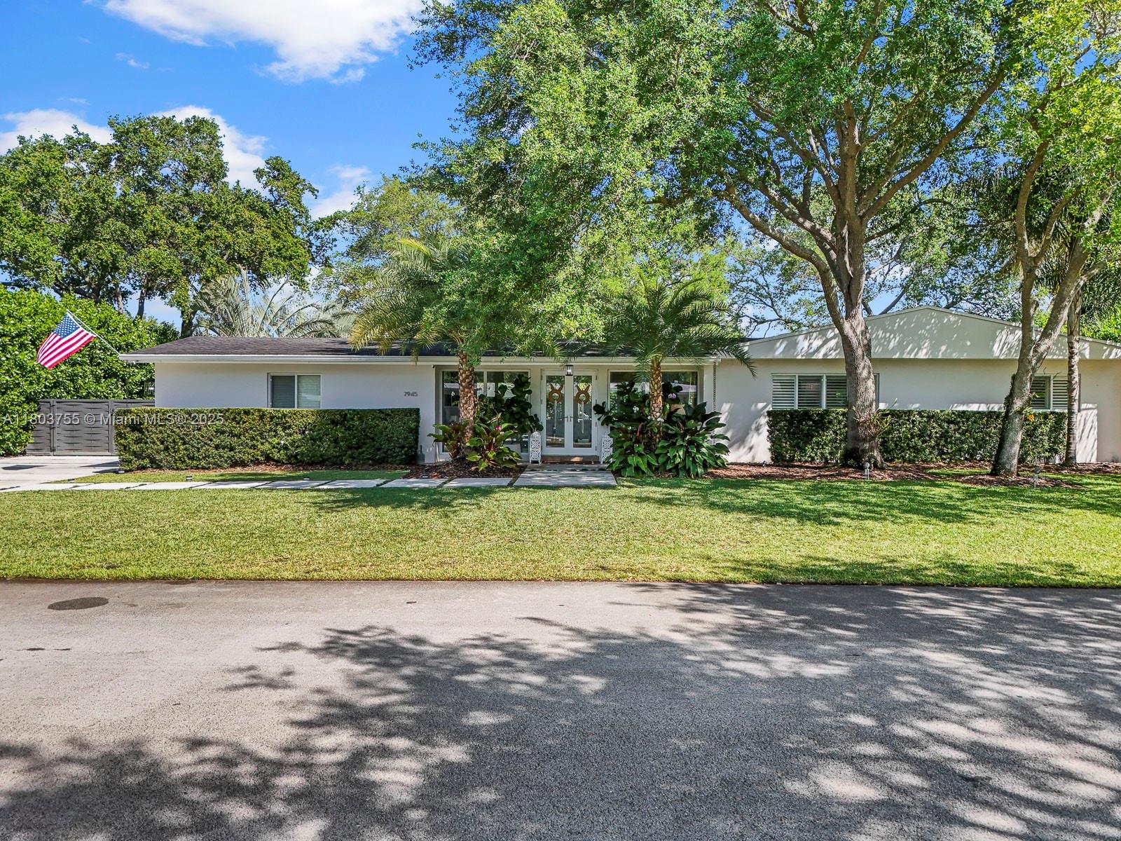 7945 SW 98th Ter, Miami, Florida image 2