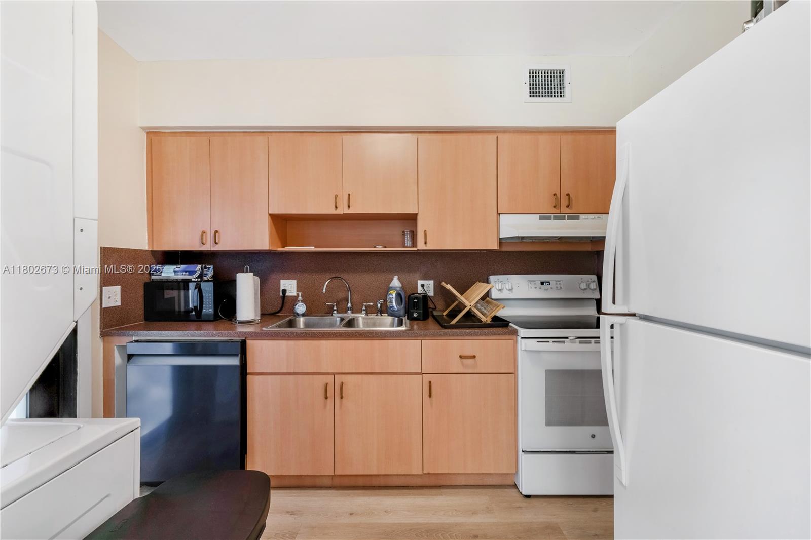2 NW 47th St, Miami, Florida image 21