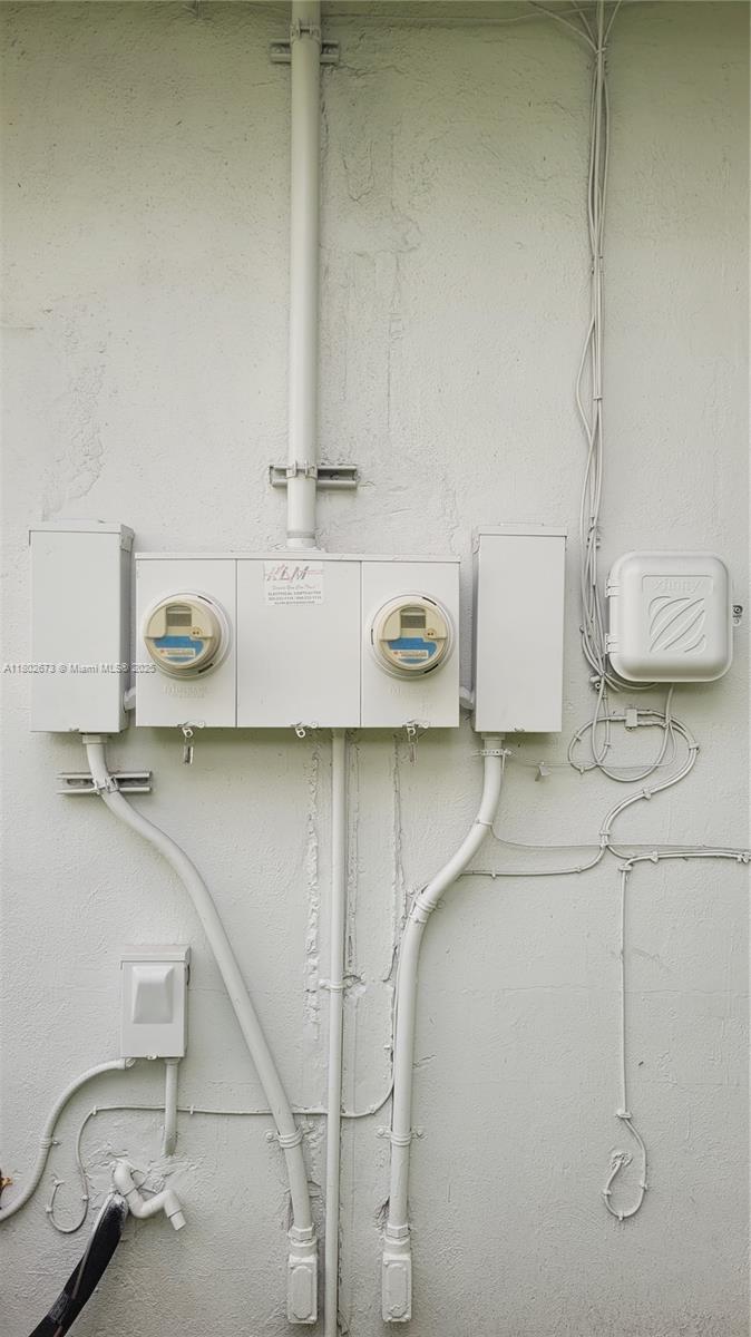 2 NW 47th St, Miami, Florida image 24