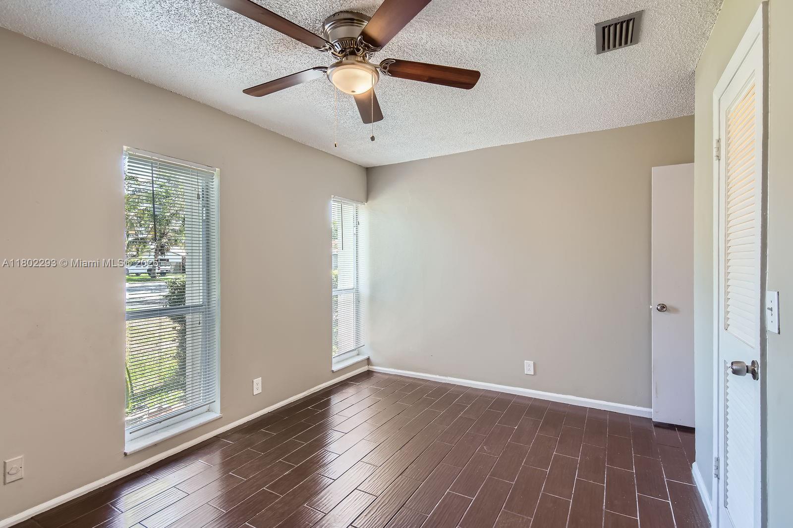 10950 NW 38th Ct, Coral Springs, Florida image 13