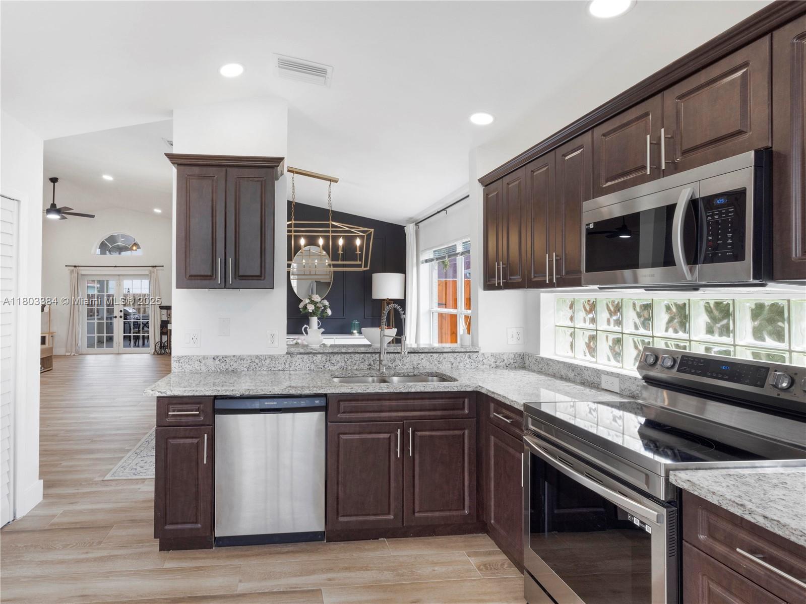 6107 Lauderdale St, Jupiter, Florida image 16