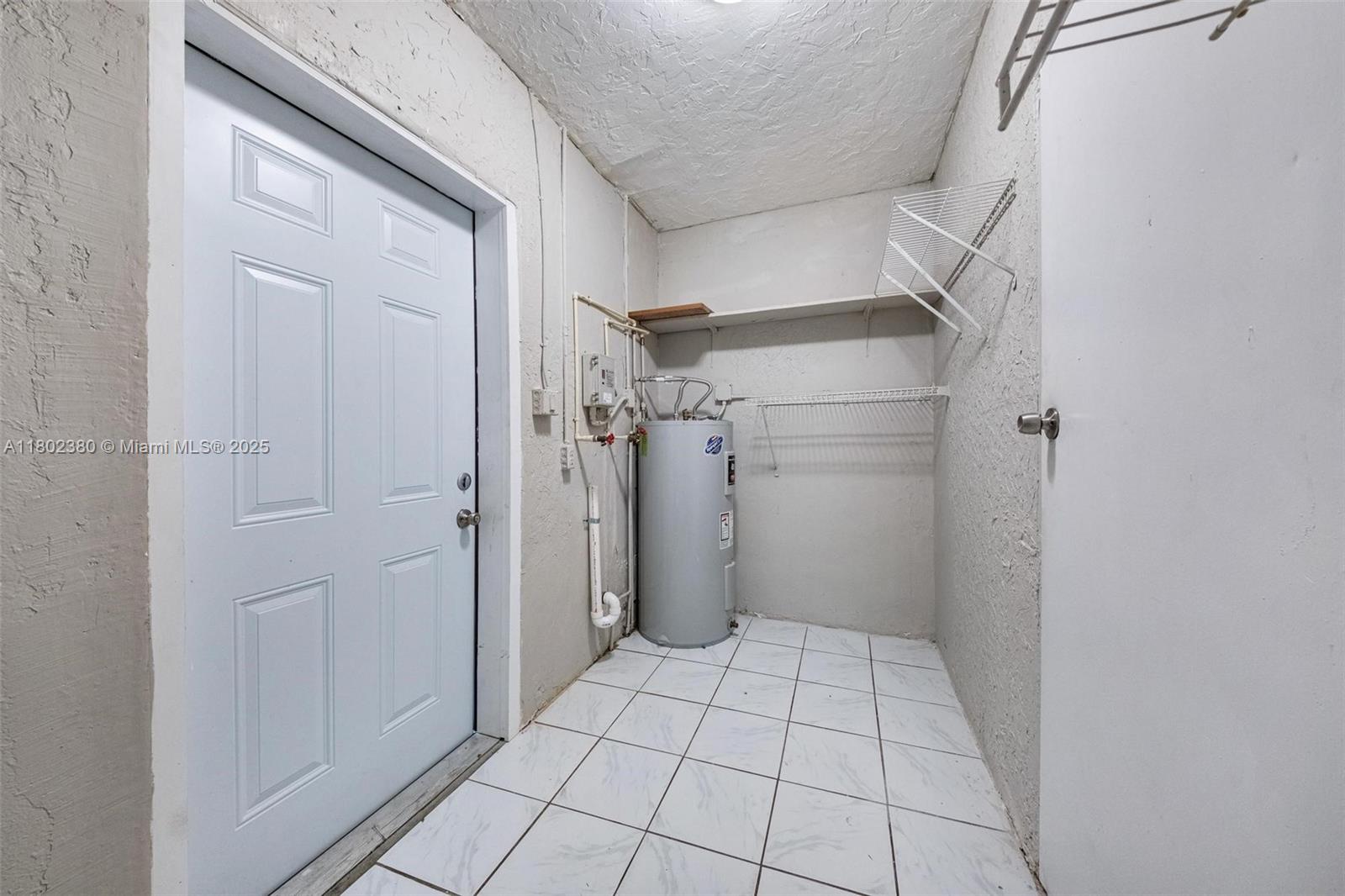 1560 NW Sunset Strip, Sunrise, Florida image 20