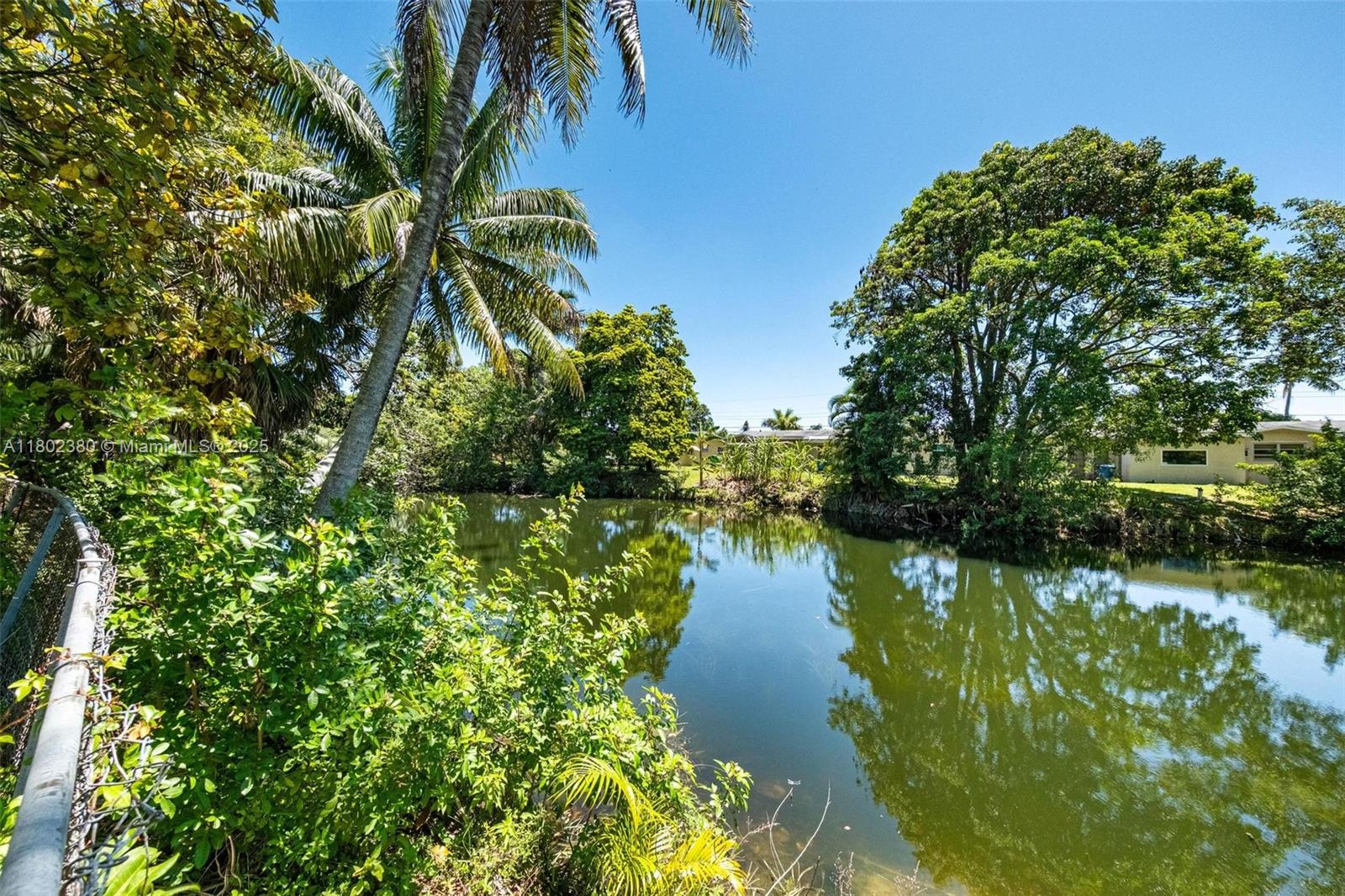 1560 NW Sunset Strip, Sunrise, Florida image 30
