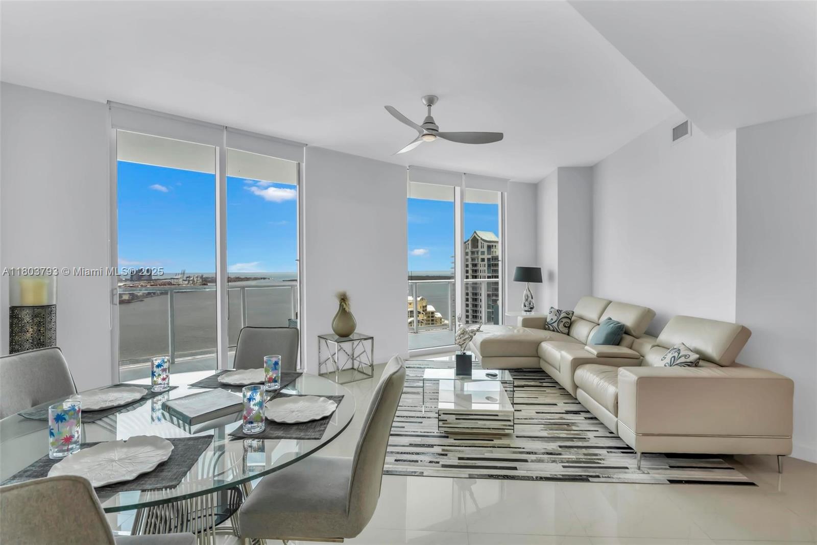 300 S Biscayne Blvd #T-3710, Miami FL 33131