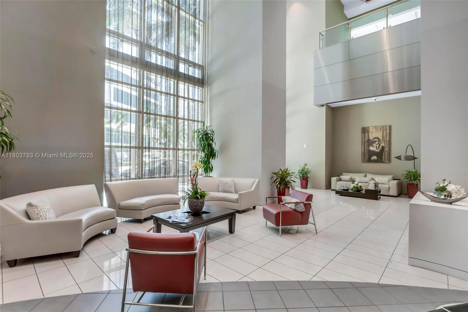 300 S Biscayne Blvd #T-3710, Miami FL 33131