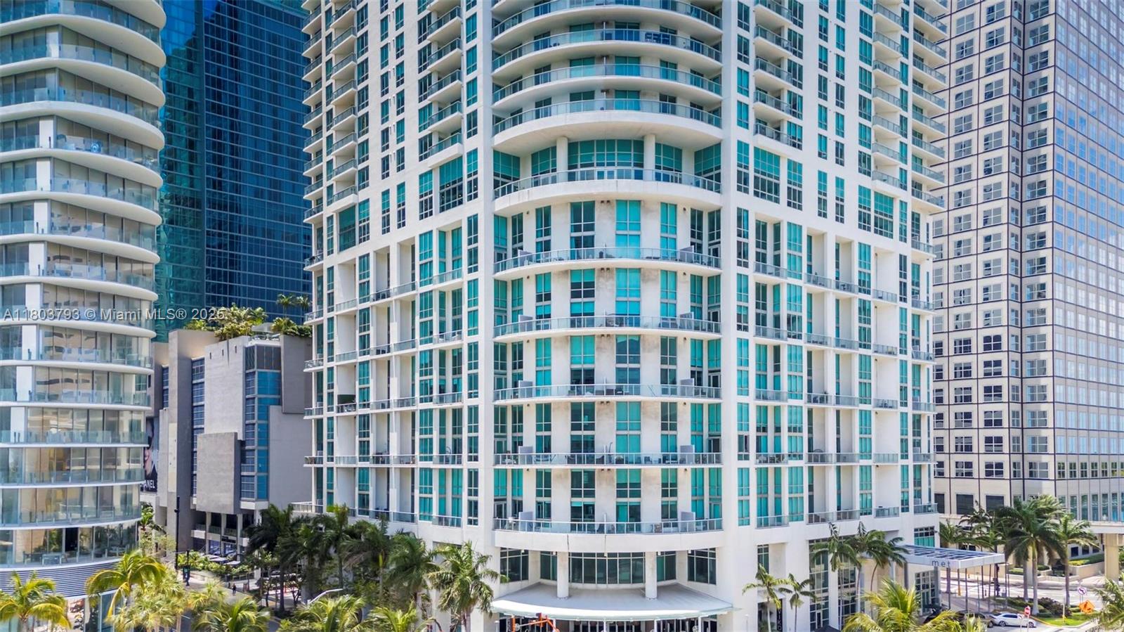 300 S Biscayne Blvd #T-3710, Miami FL 33131