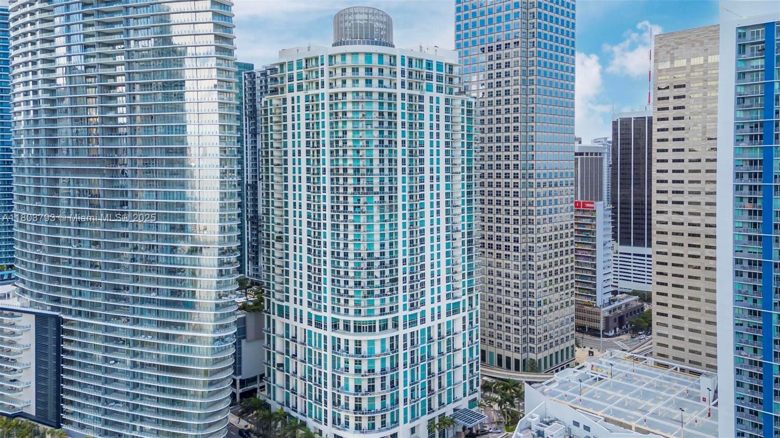 300 S Biscayne Blvd #T-3710, Miami FL 33131