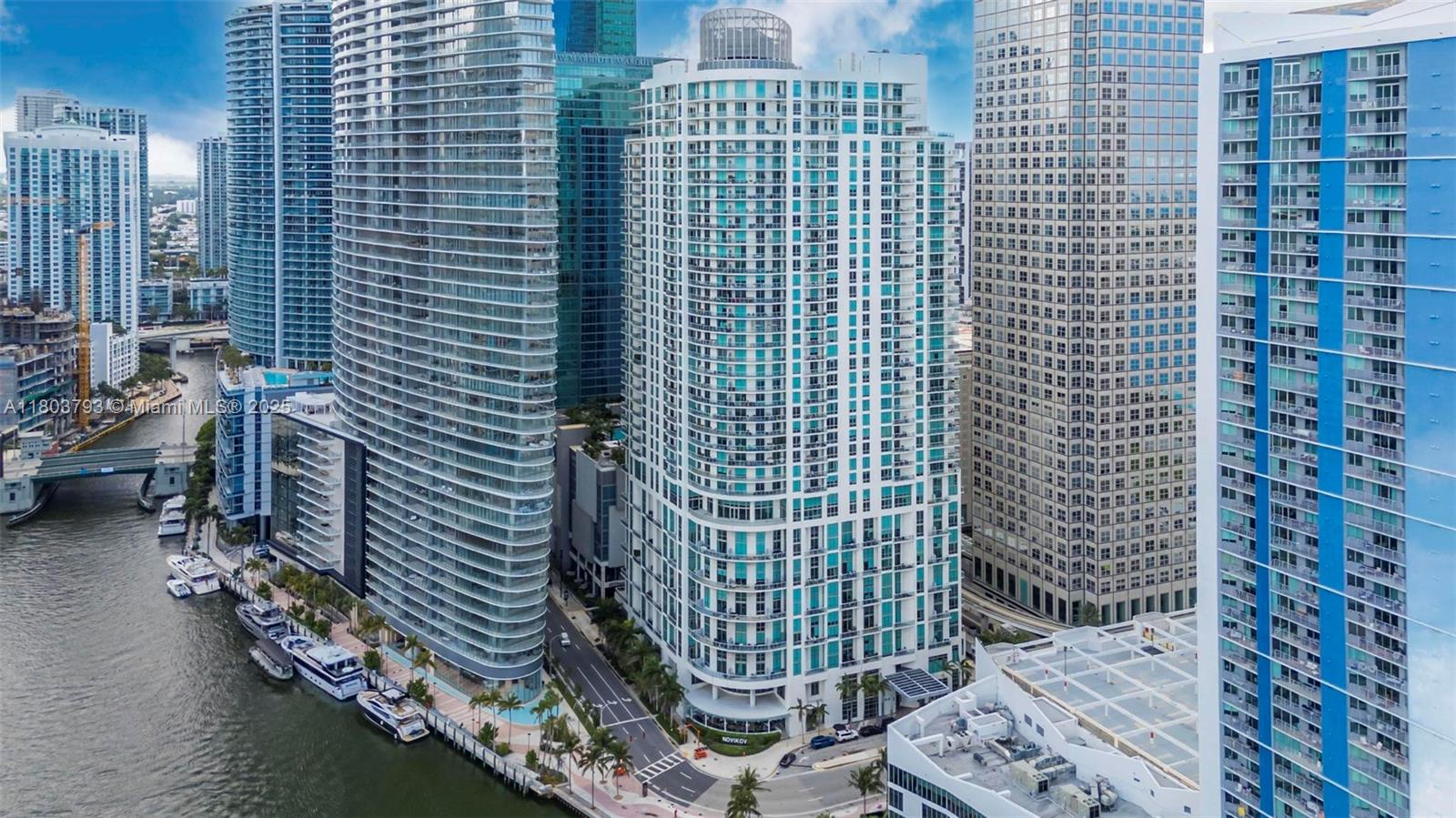 300 S Biscayne Blvd #T-3710, Miami FL 33131