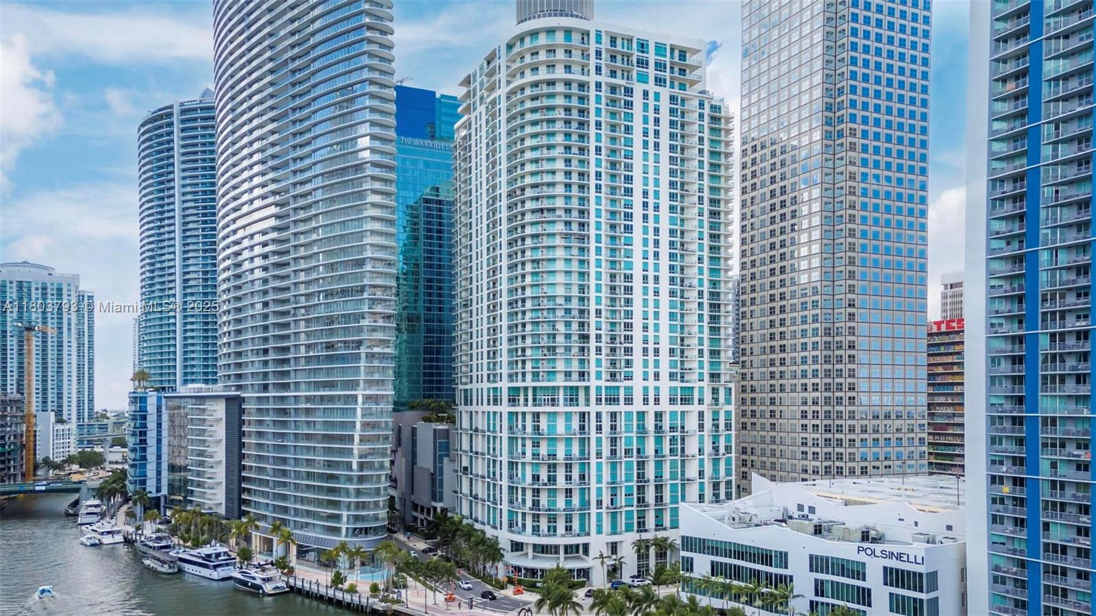 300 S Biscayne Blvd #T-3710, Miami FL 33131