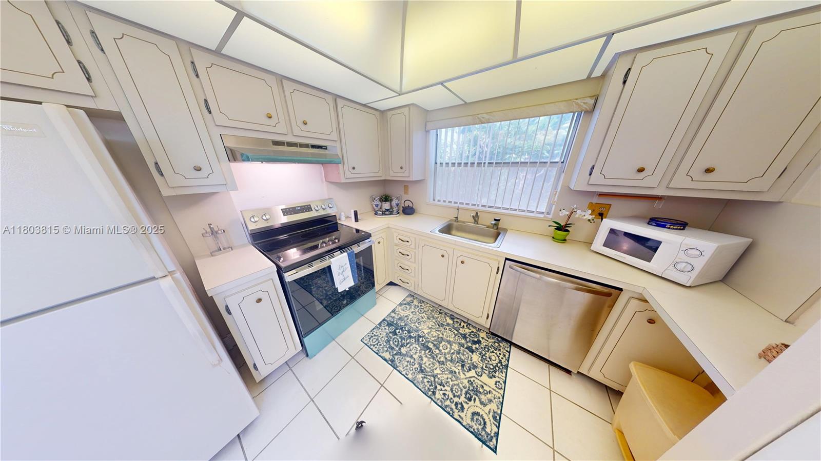 9681 Sunrise Lakes Blvd #301, Sunrise, Florida image 16