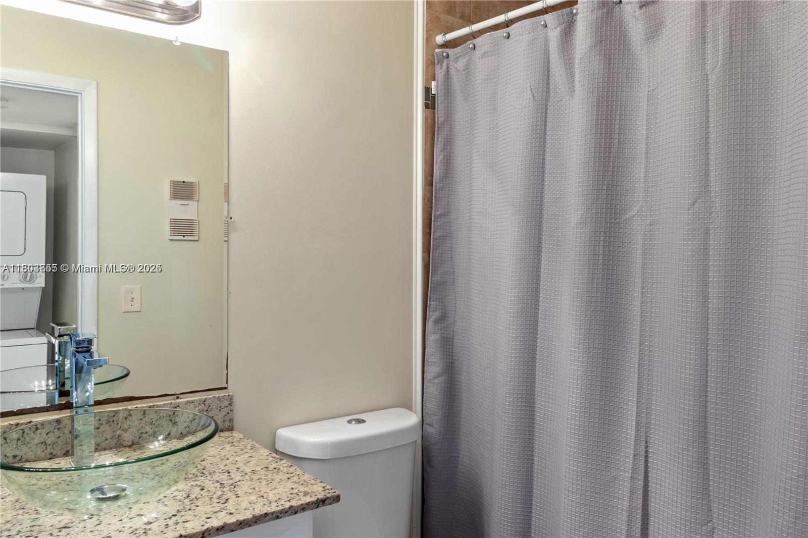 880 NE 207th Ter #202-10, Miami, Florida image 10