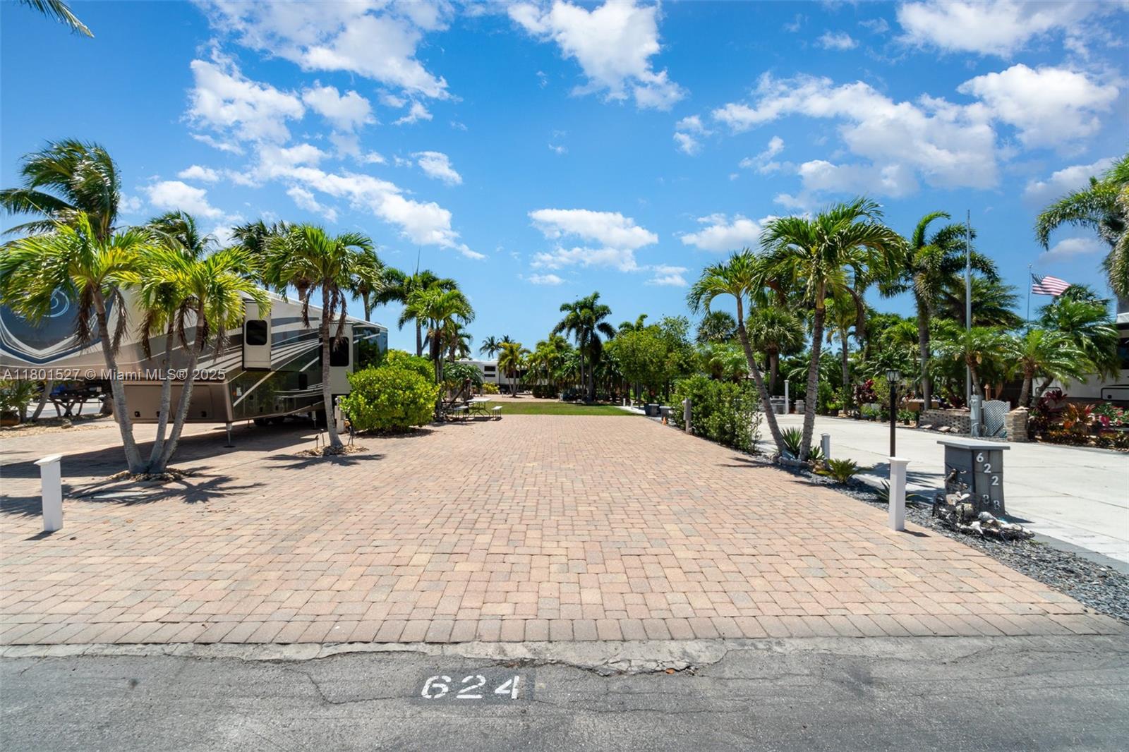 624 Barracuda Bend, Fort Myers, Florida image 4