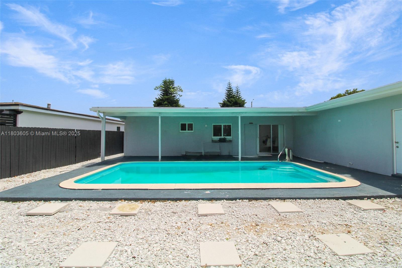 Listing Photo 21