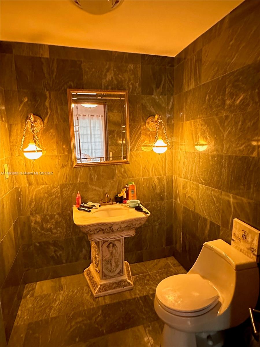 Listing Photo 12