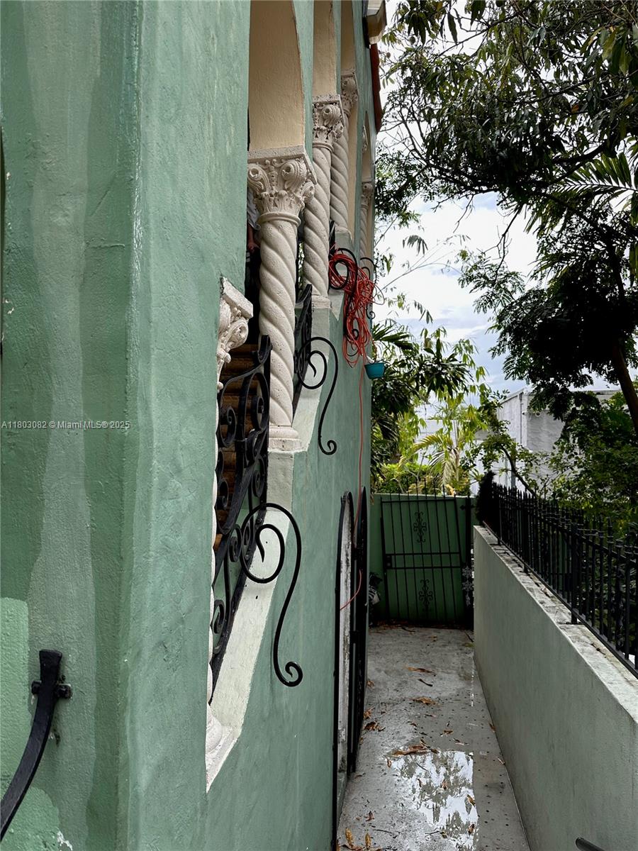 1800 SW 13 St, Miami, Florida image 17