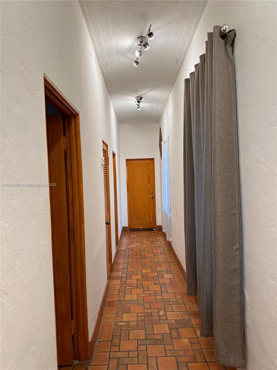 1800 SW 13 St, Miami, Florida image 6