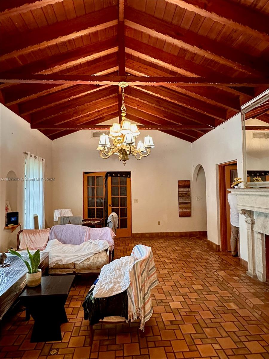 1800 SW 13 St, Miami, Florida image 7