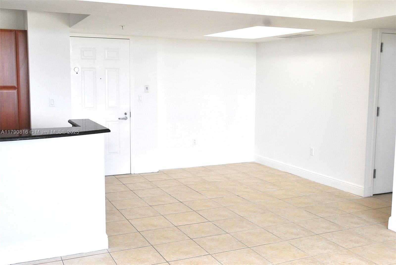 3232 SW 22nd Ter #1008, Miami, Florida image 6