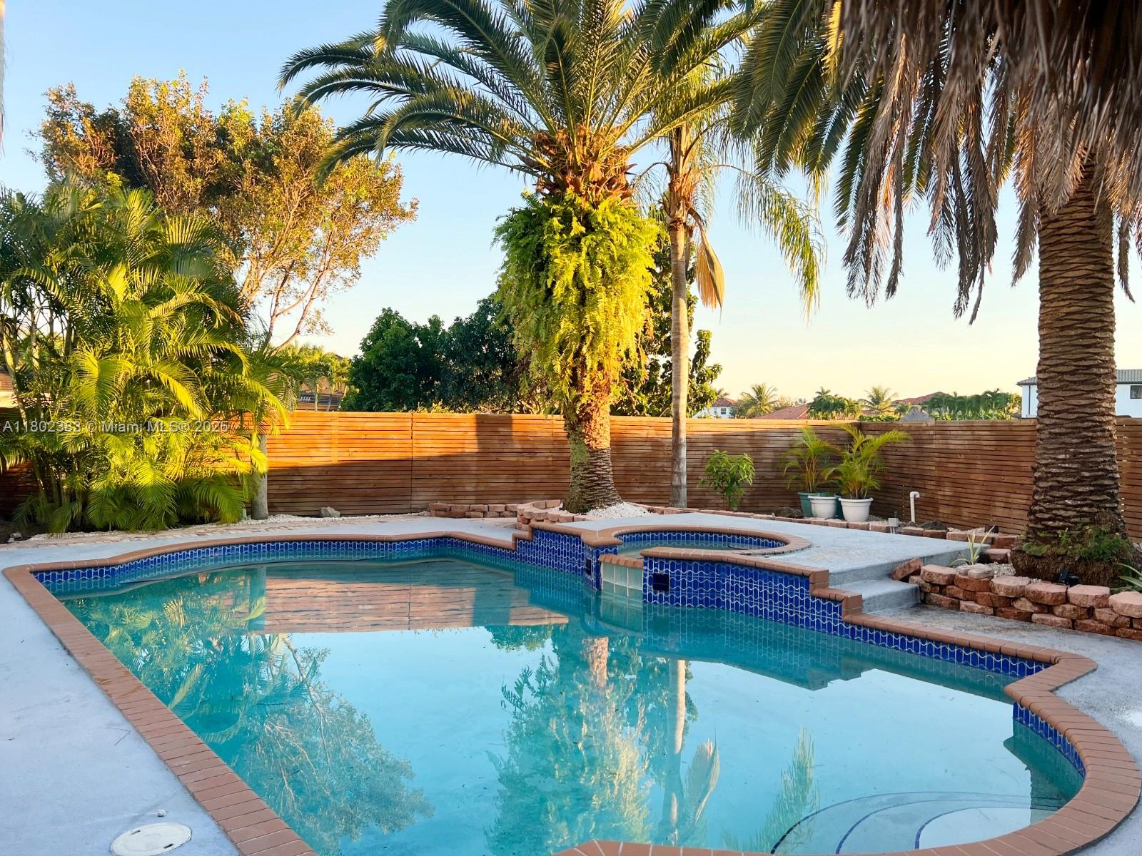 Property photo # 0