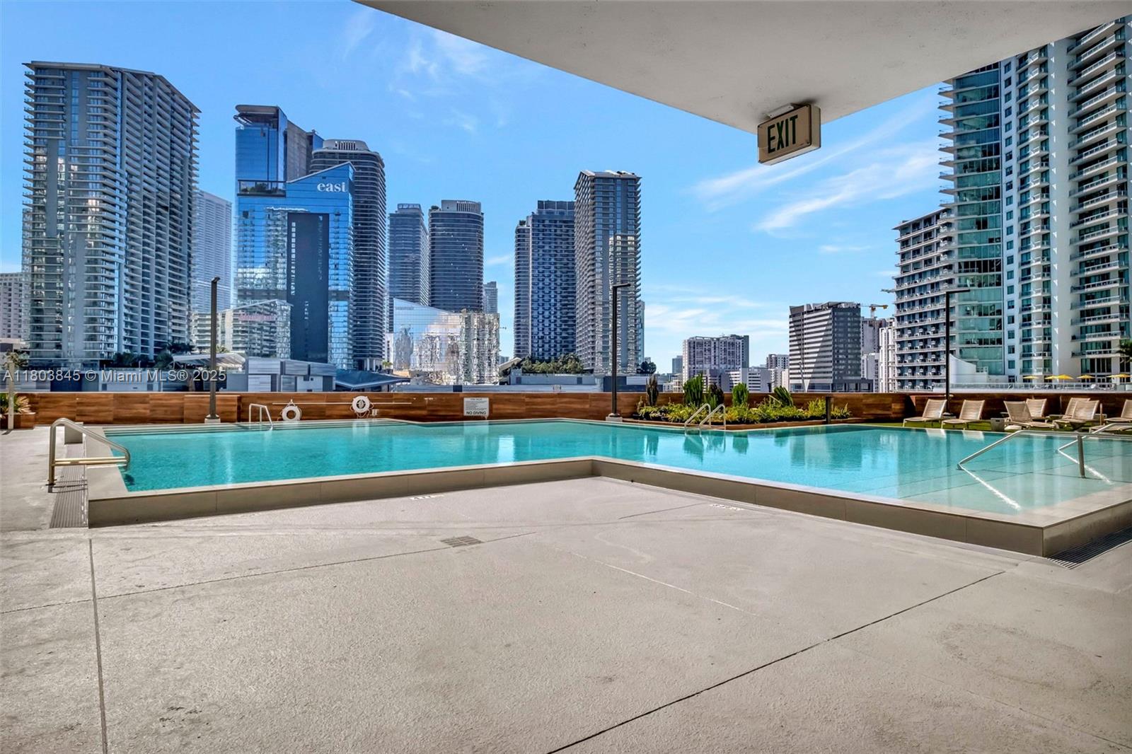 350 S Miami Ave #1705, Miami FL 33130