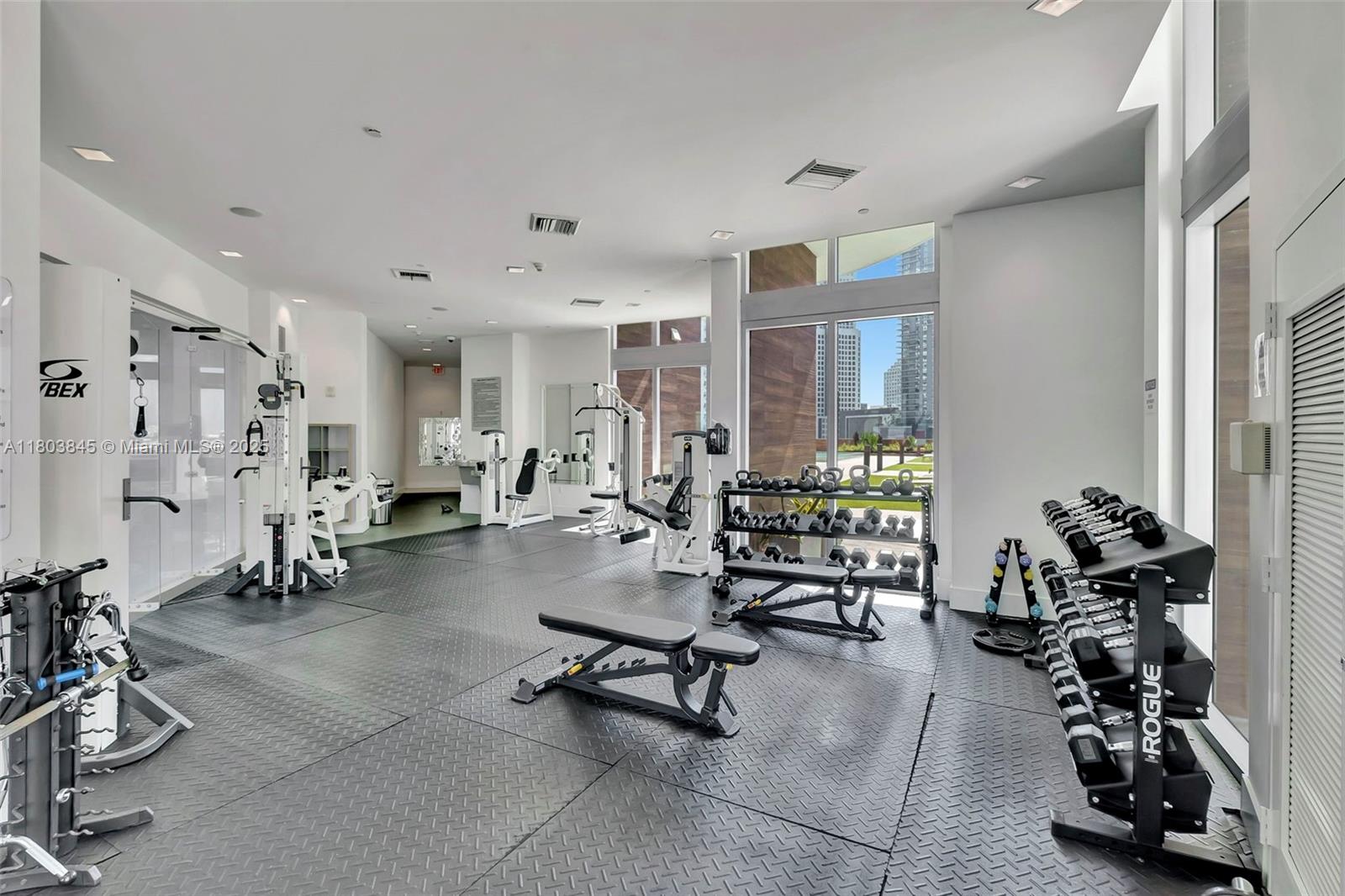 350 S Miami Ave #1705, Miami FL 33130