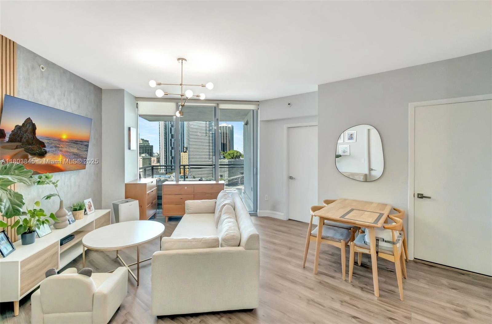 350 S Miami Ave #1705, Miami FL 33130