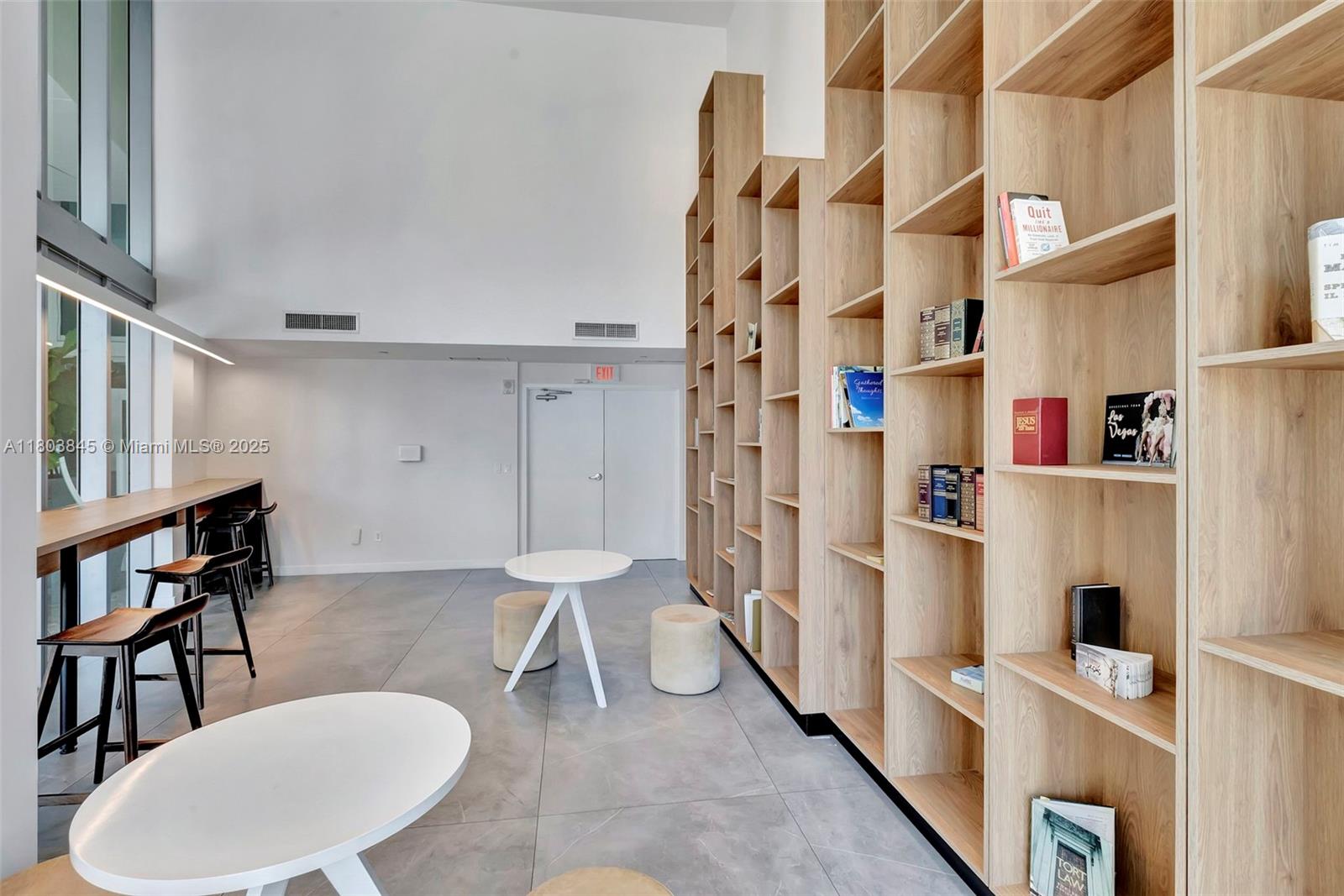 350 S Miami Ave #1705, Miami FL 33130