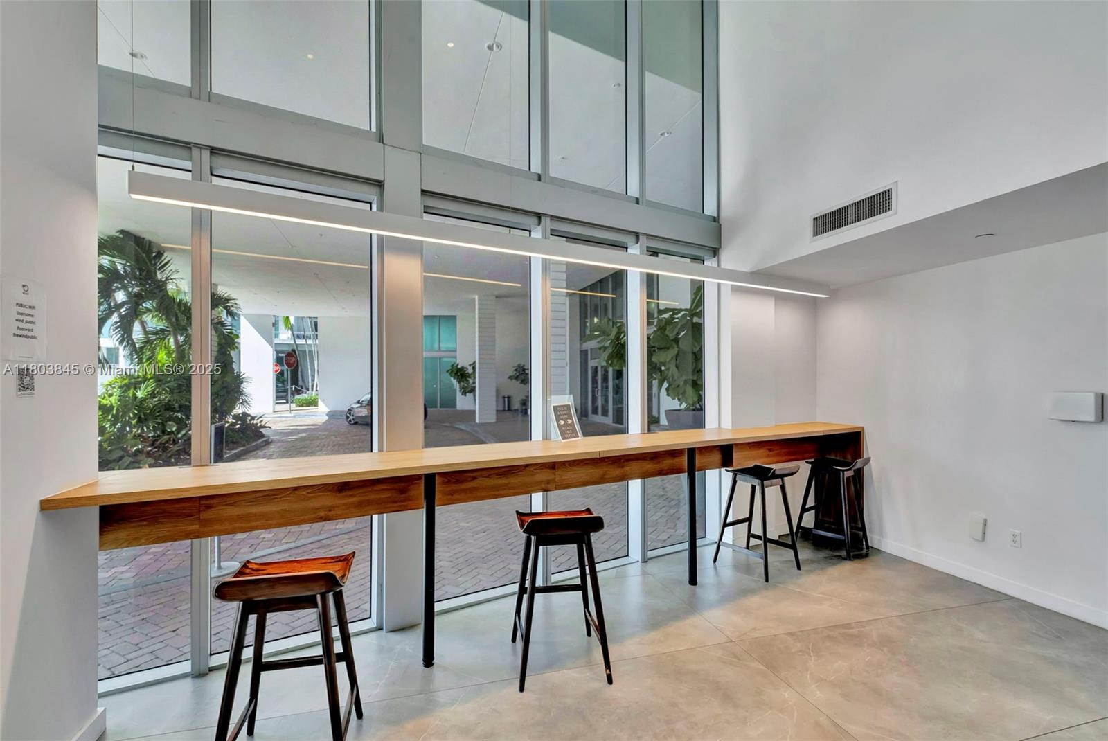 350 S Miami Ave #1705, Miami FL 33130