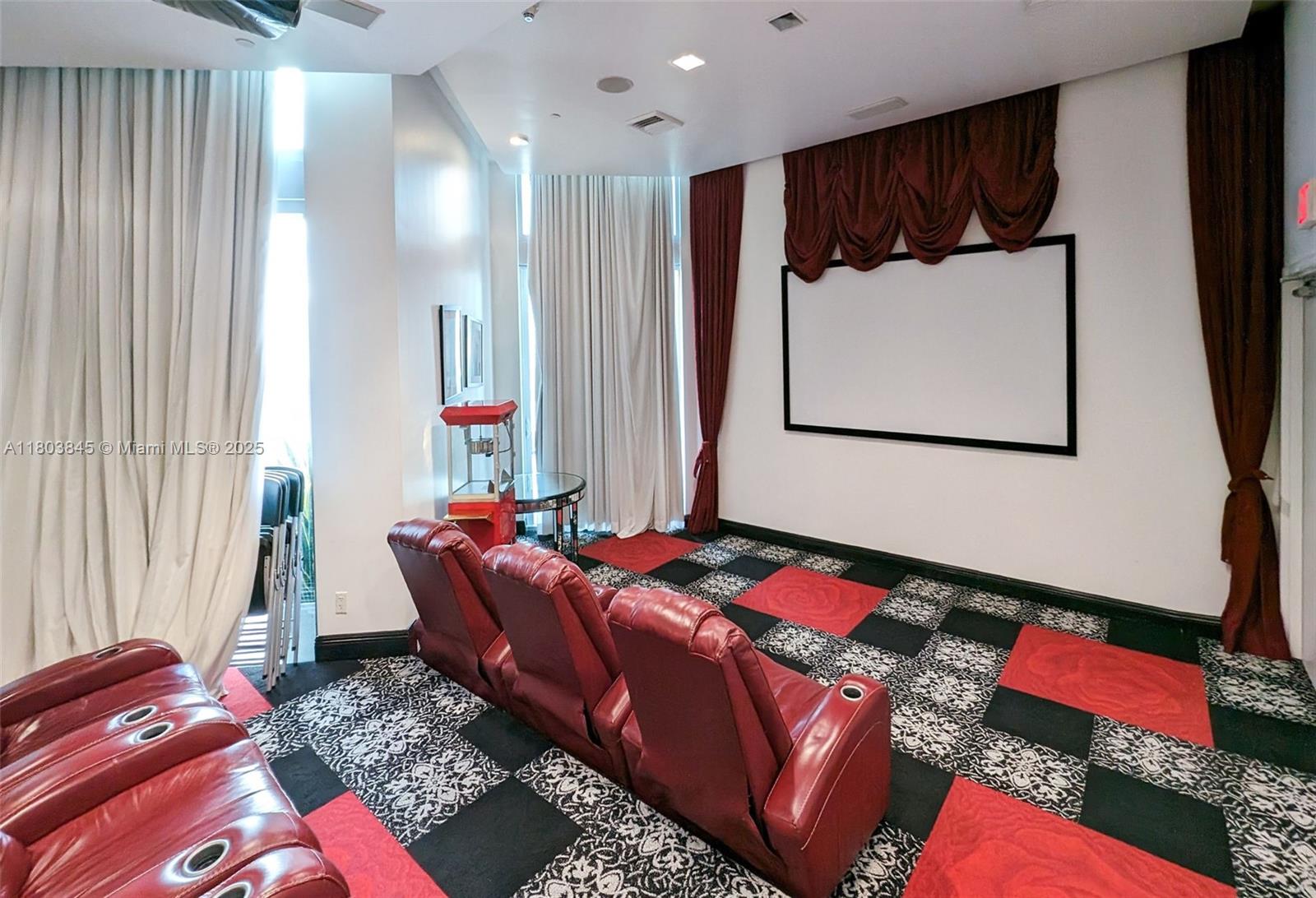 350 S Miami Ave #1705, Miami FL 33130