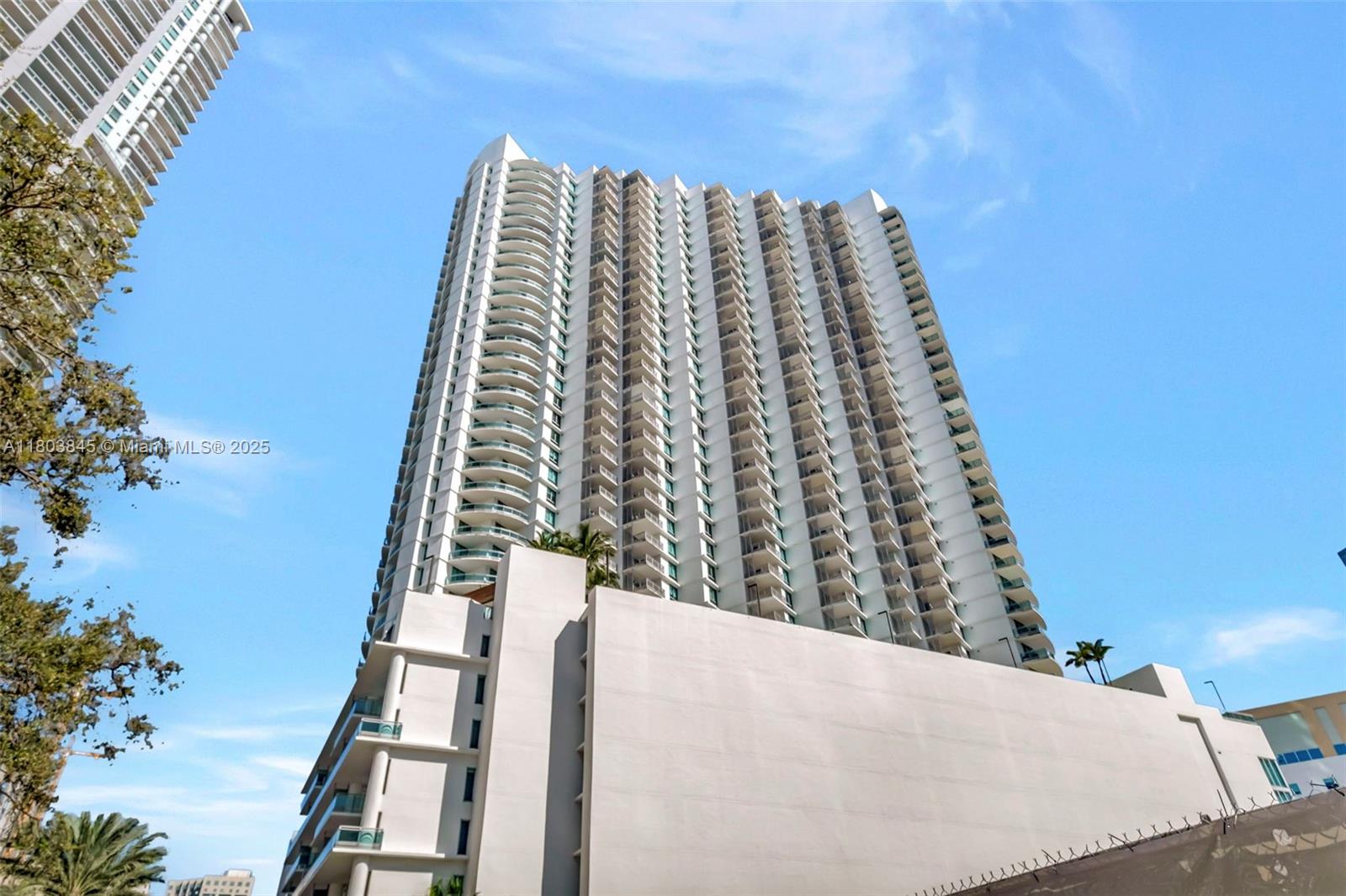 350 S Miami Ave #1705, Miami FL 33130