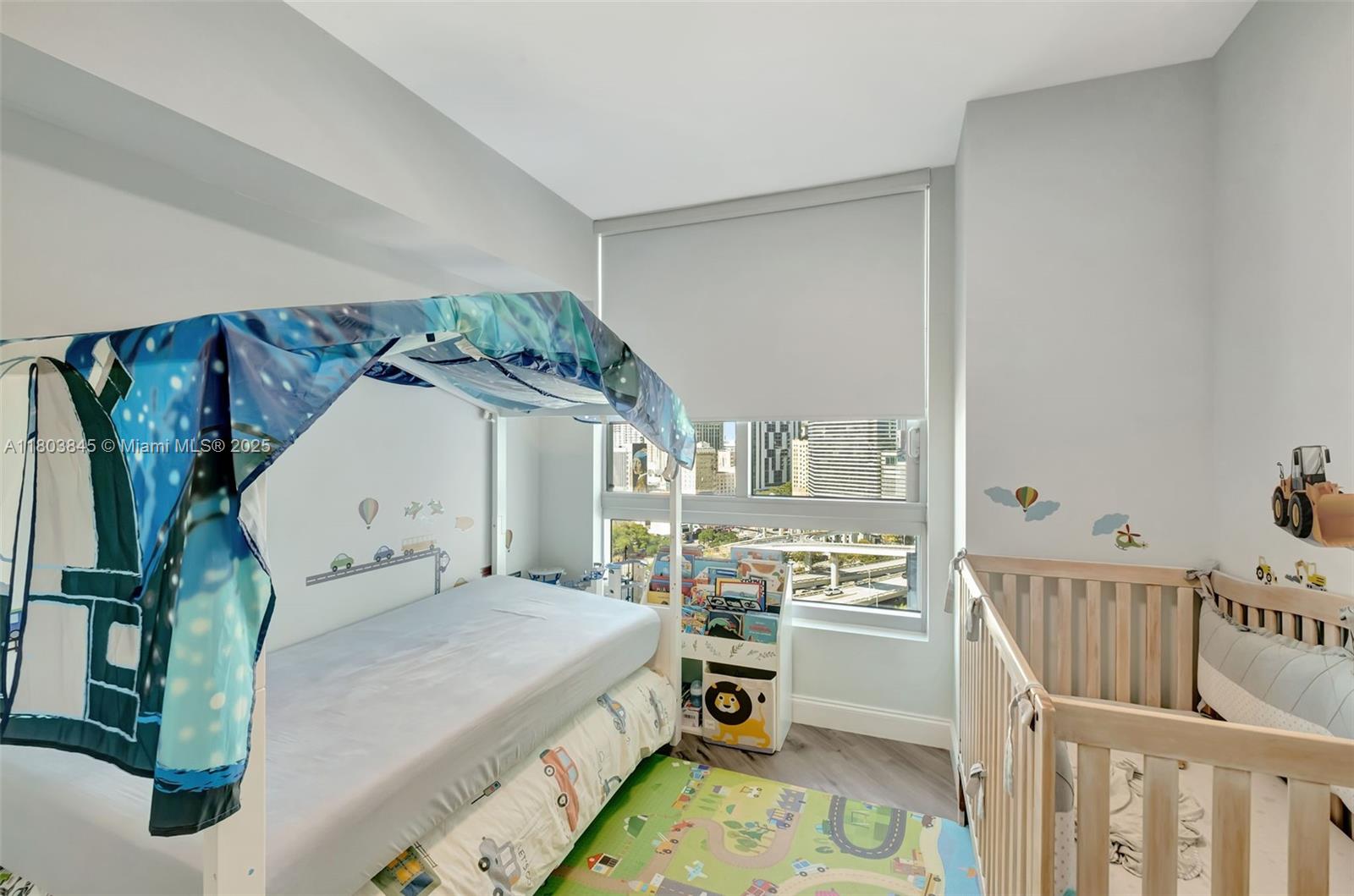 350 S Miami Ave #1705, Miami FL 33130