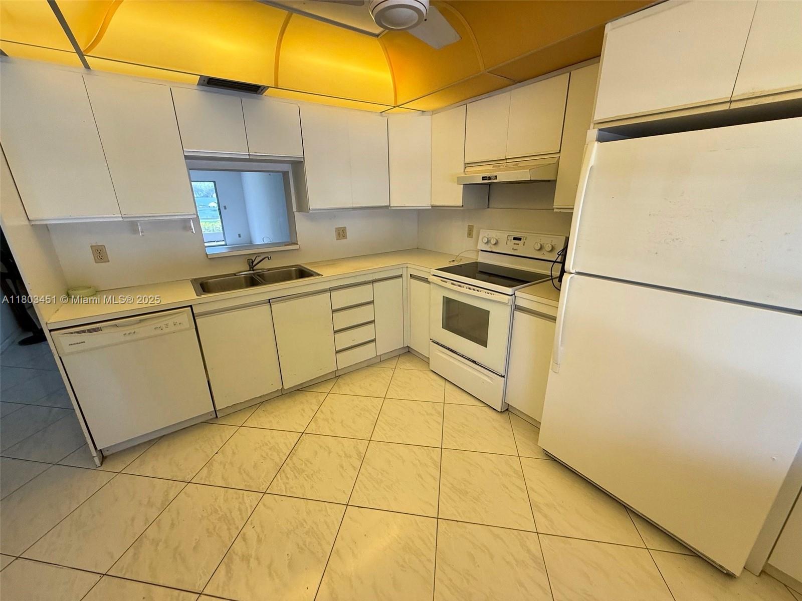 2305 Lucaya Ln #H1, Coconut Creek, Florida image 3