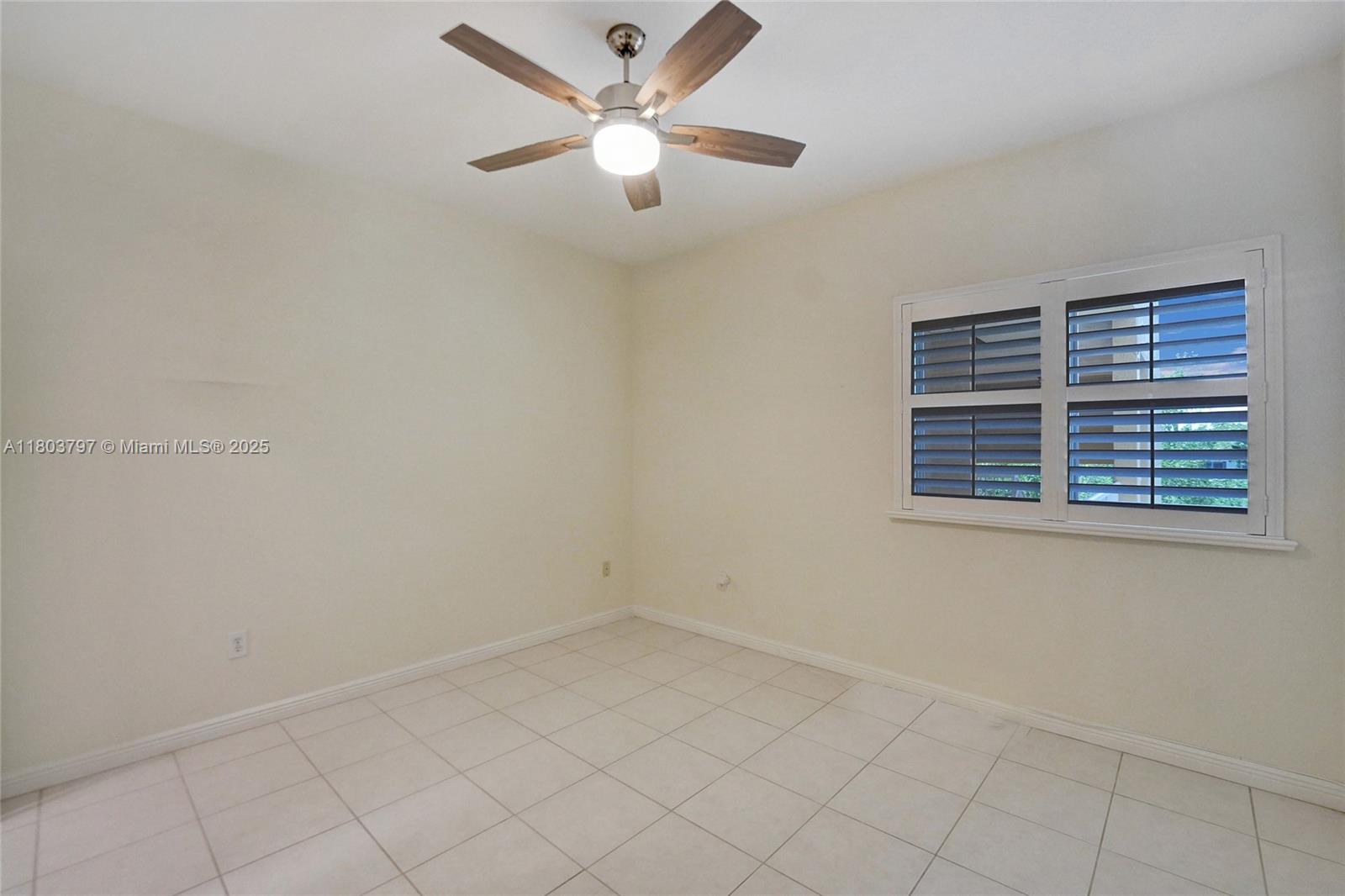 7739 Southampton Ter #415, Tamarac, Florida image 29