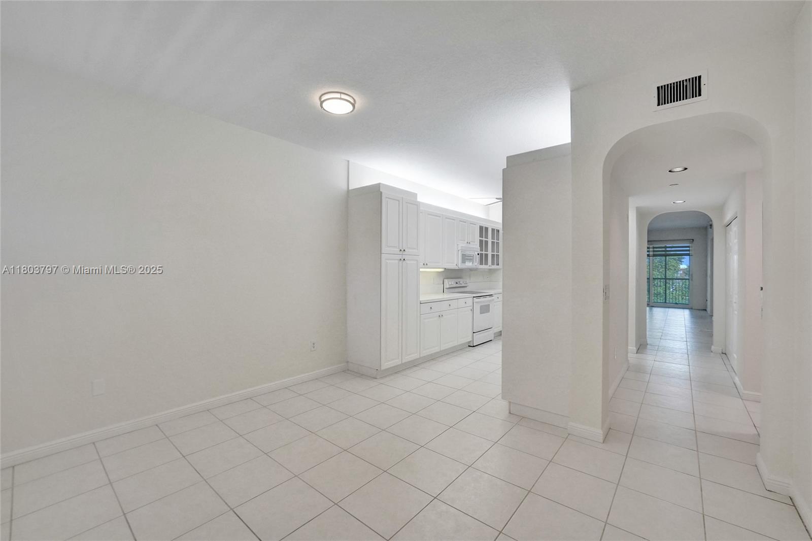 7739 Southampton Ter #415, Tamarac, Florida image 5