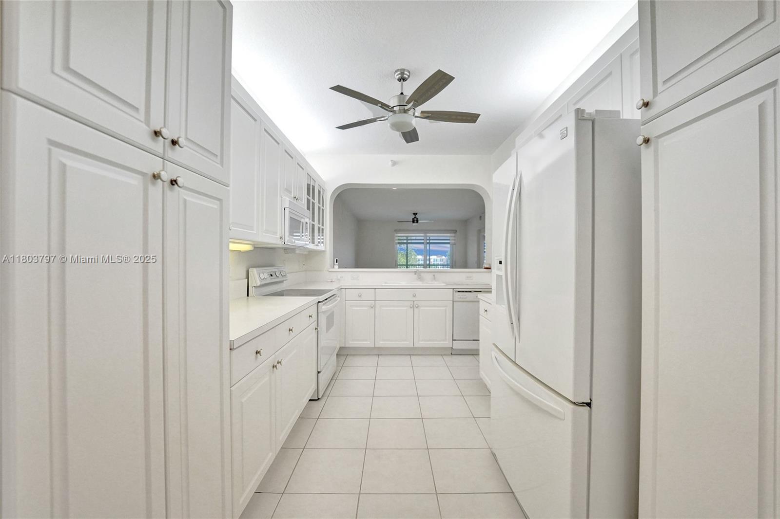 7739 Southampton Ter #415, Tamarac, Florida image 6