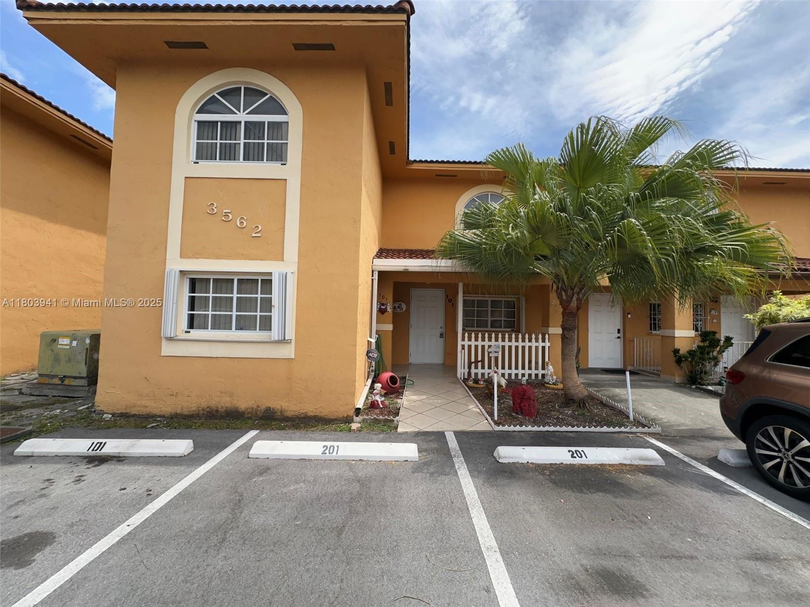 Property photo # 0