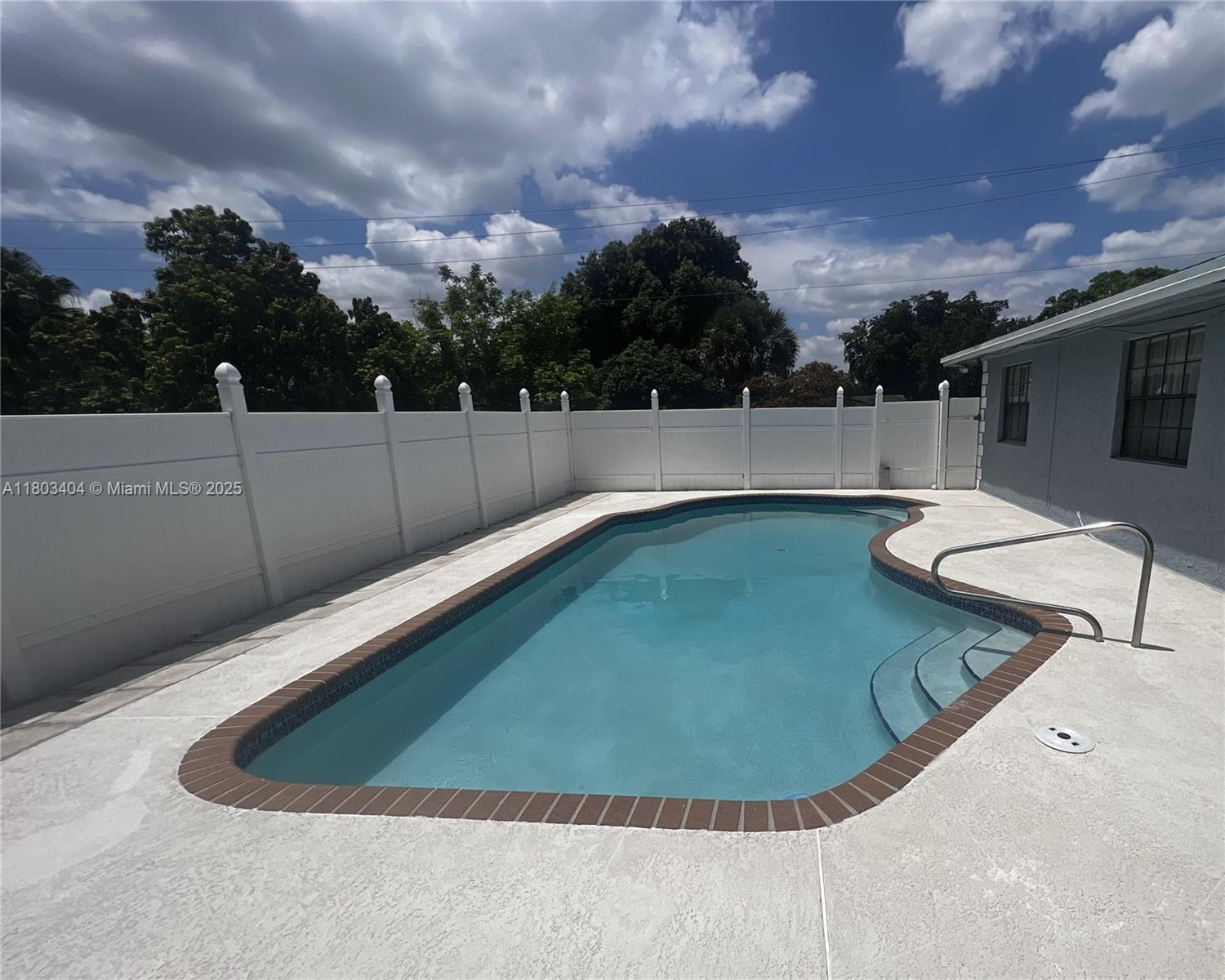 Property photo # 3